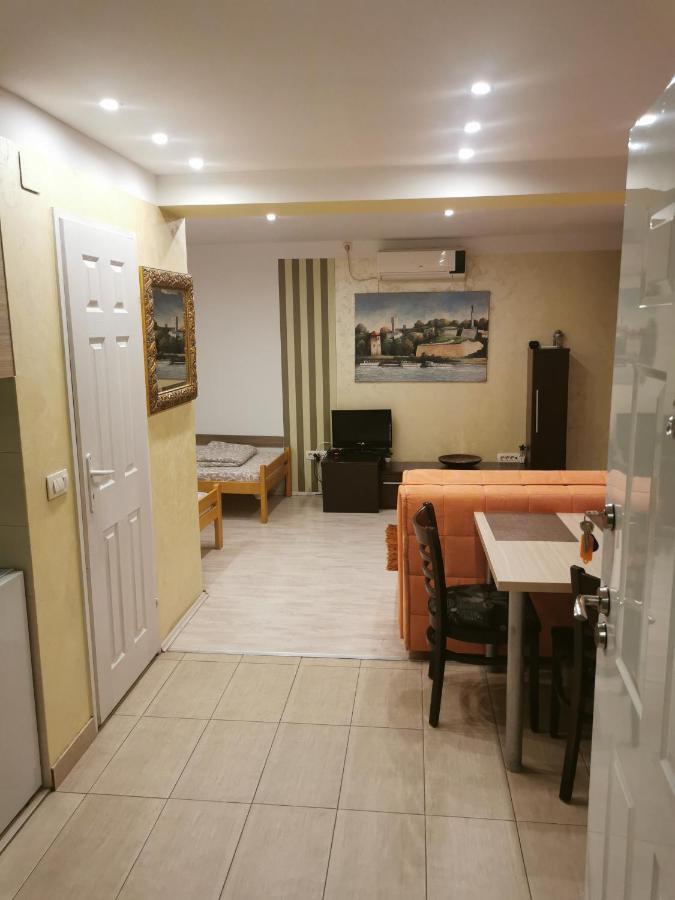 Agape Downtown Apartamento Belgrado Exterior foto