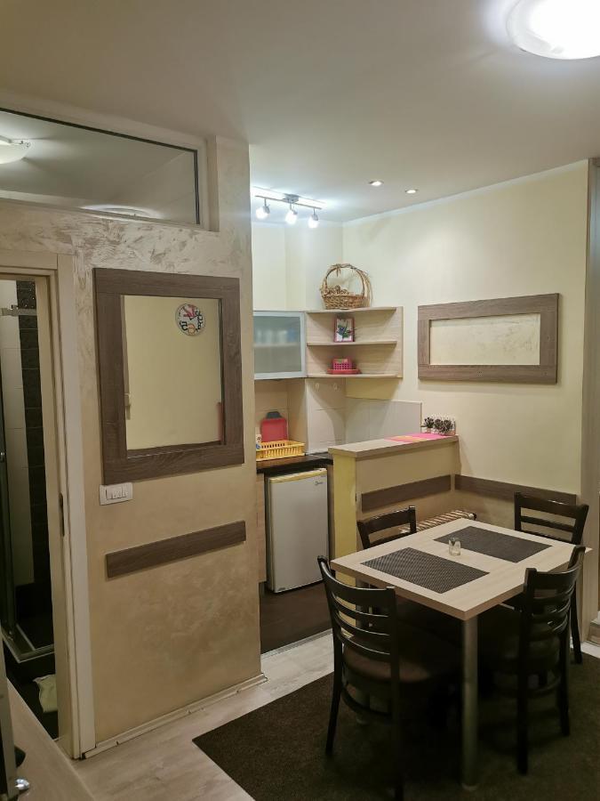 Agape Downtown Apartamento Belgrado Exterior foto
