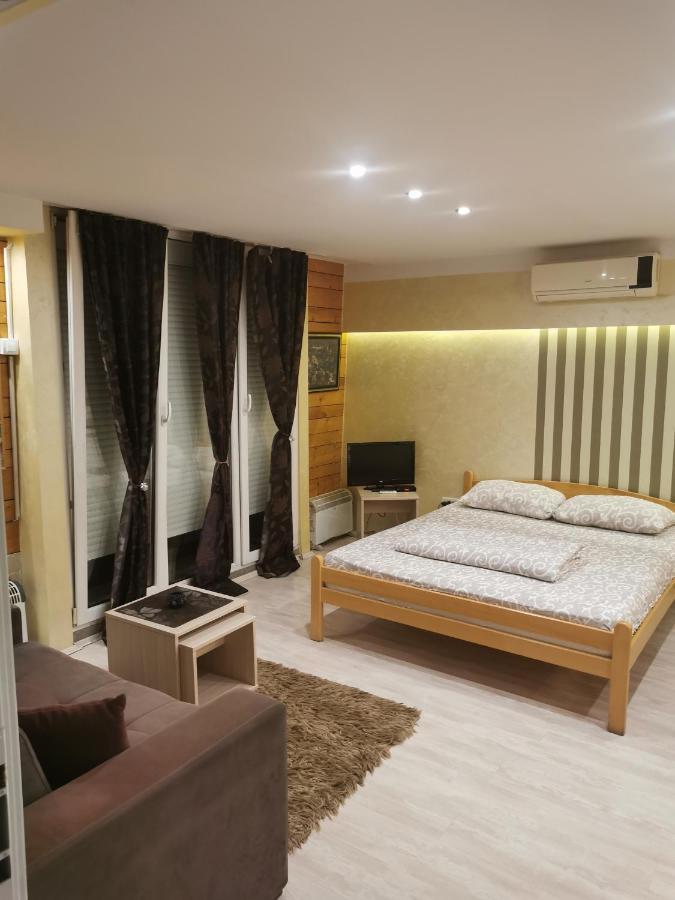 Agape Downtown Apartamento Belgrado Exterior foto