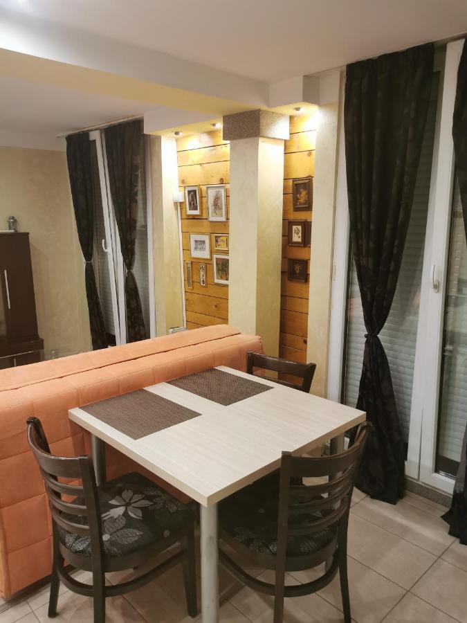 Agape Downtown Apartamento Belgrado Exterior foto