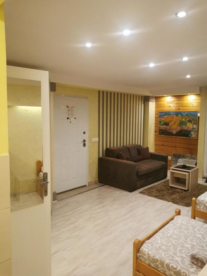 Agape Downtown Apartamento Belgrado Exterior foto