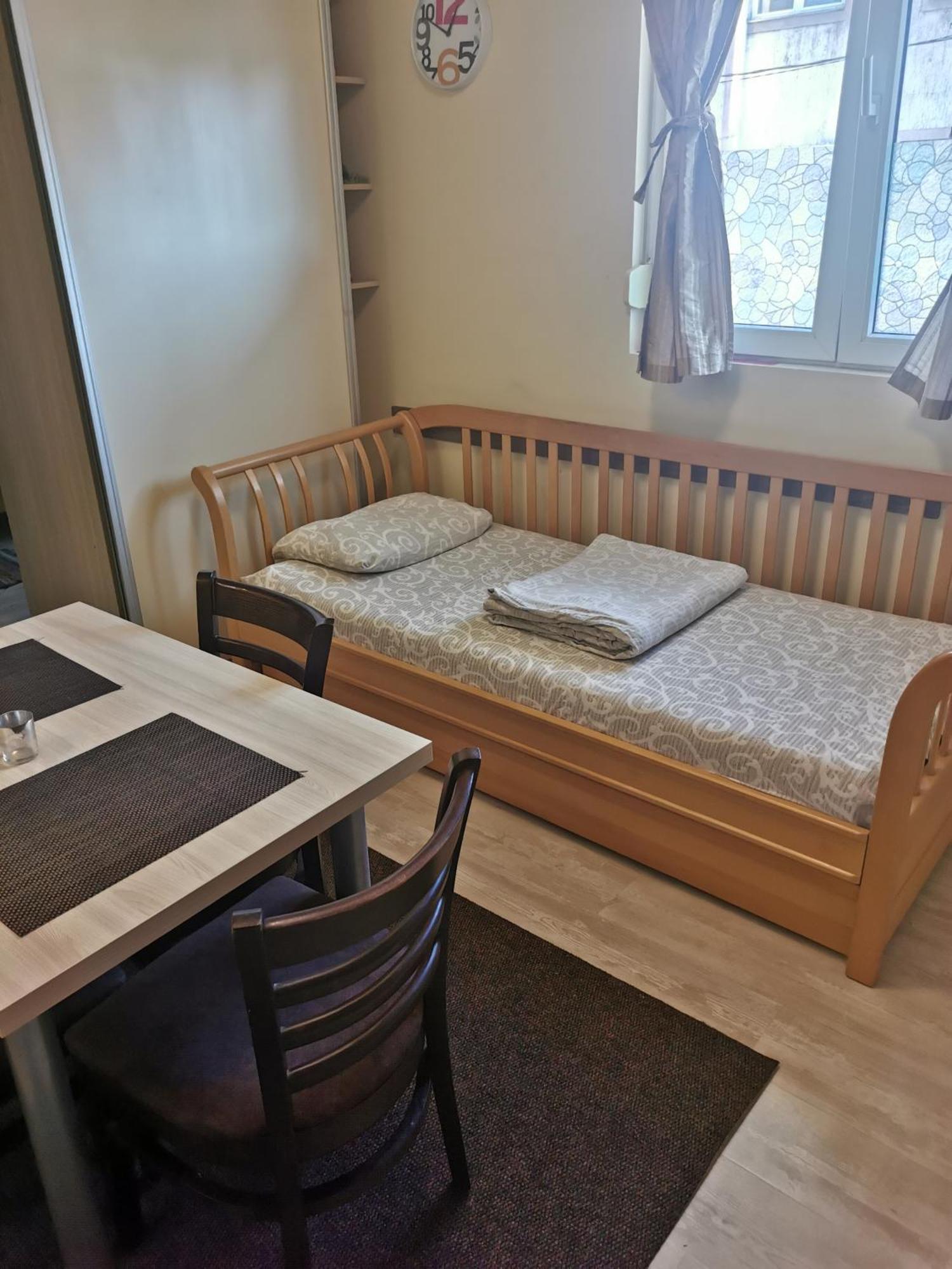 Agape Downtown Apartamento Belgrado Quarto foto